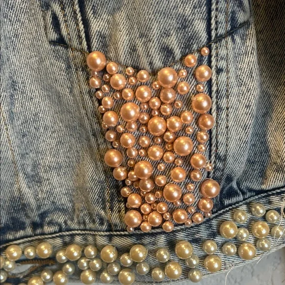 Vintage Embellished Denim Jacket with Pearl Accents - Picture 13 of 15